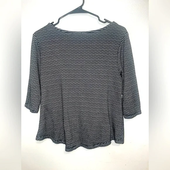 Striped Mid sleeve blouse - Picture 2 of 3